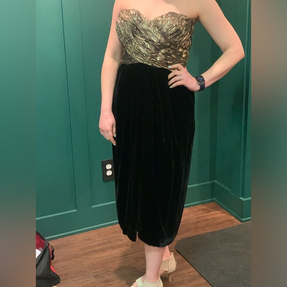Albert Nipon Vintage 80s Metallic And Velvet Dress - image 1